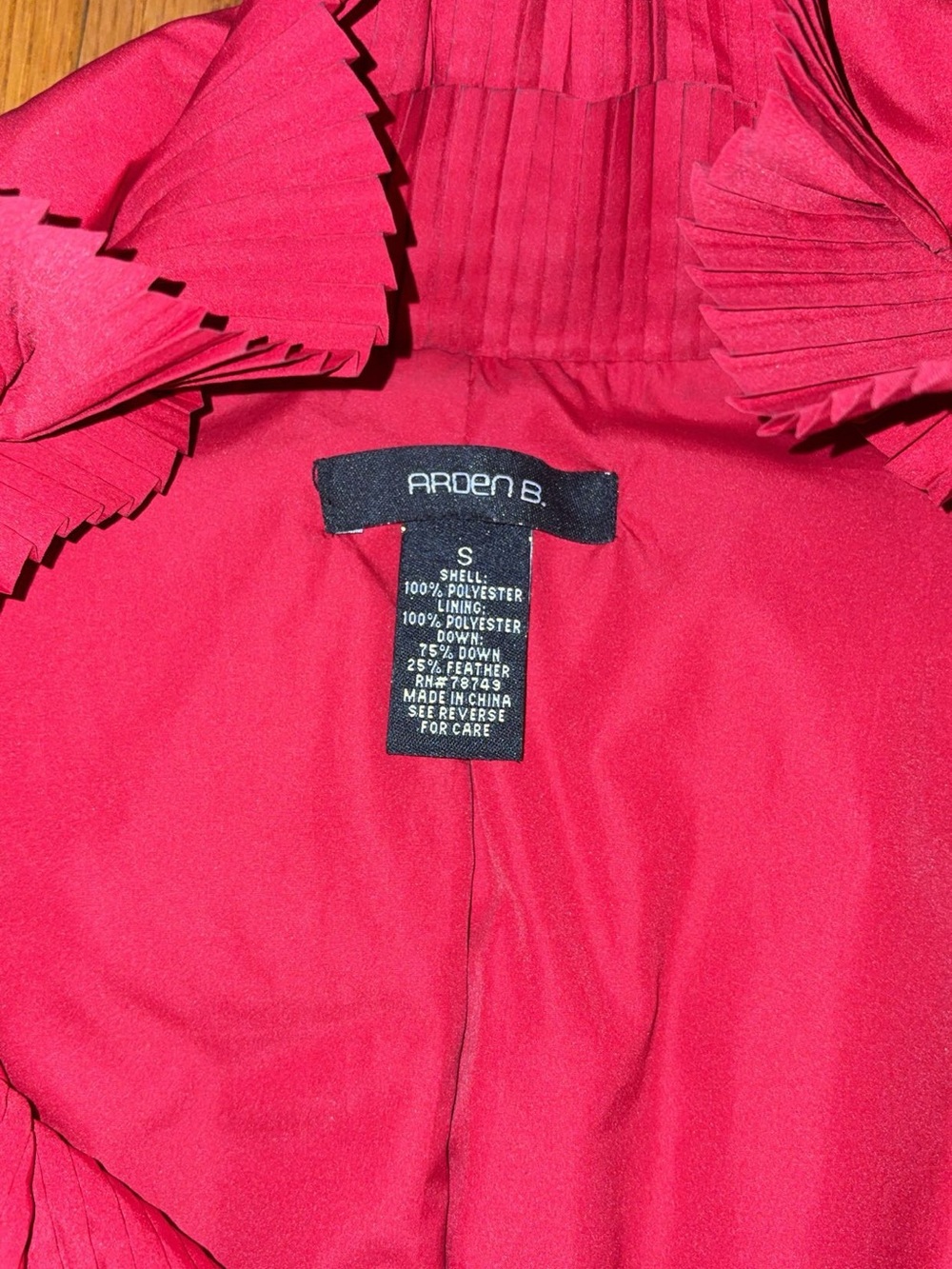 Arden B Red Ruffled Puffer Jacket - Picture 4 of 4